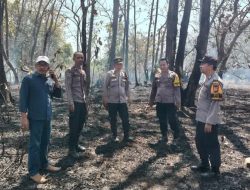 Kebakaran Lahan di Kecamatan Marusu, Polsek Lau Polres Maros Turun Bantu Penanganan