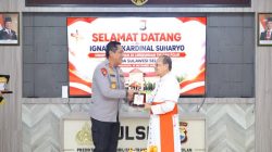 Kapolda Sulsel Sambut Kunjungan Pastoral Uskup Umat Katolik TNI dan Polri