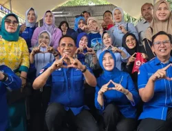 HUT ke-25 Demokrat, Anwar Hafid dan Istri Ikut Donor Darah di Palu
