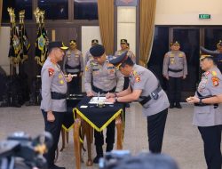 Kapolri Lantik Irjen Pol. Dr. M. Awal Chairuddin sebagai Kapolda Sulsel Gantikan Irjen Pol. Djuhandhani Rahardjo Puro